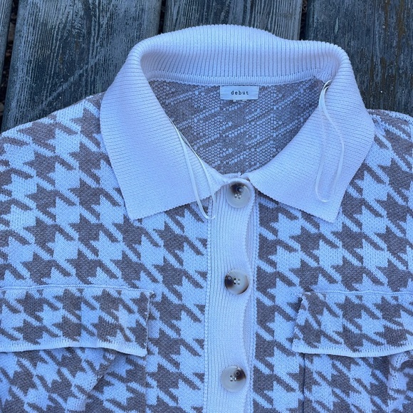 Debut Houndstooth Button Up Collared Cardigan - Picture 2 of 8